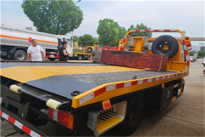 渭南附近拖车电话号码服务